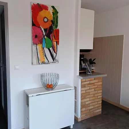Cosy En Bord De - Port Santia Lucia St Raphael Appartement *
